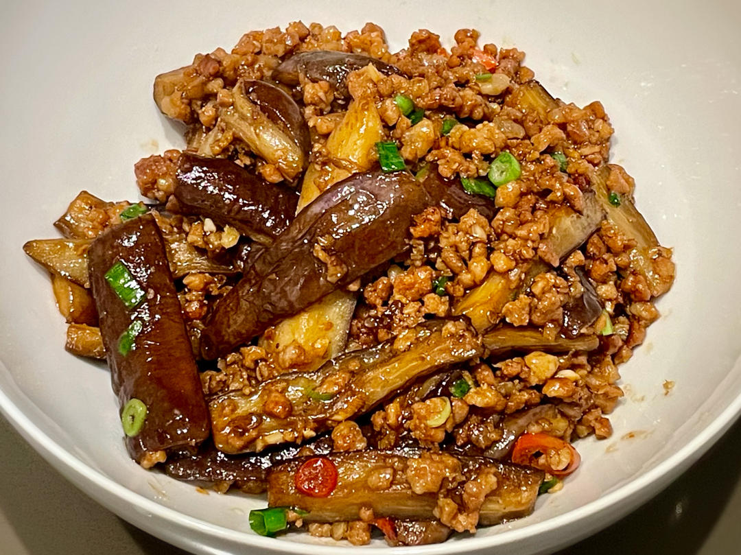 肉沫茄子（非油炸健康版）文末另附万能鱼香汁配方。