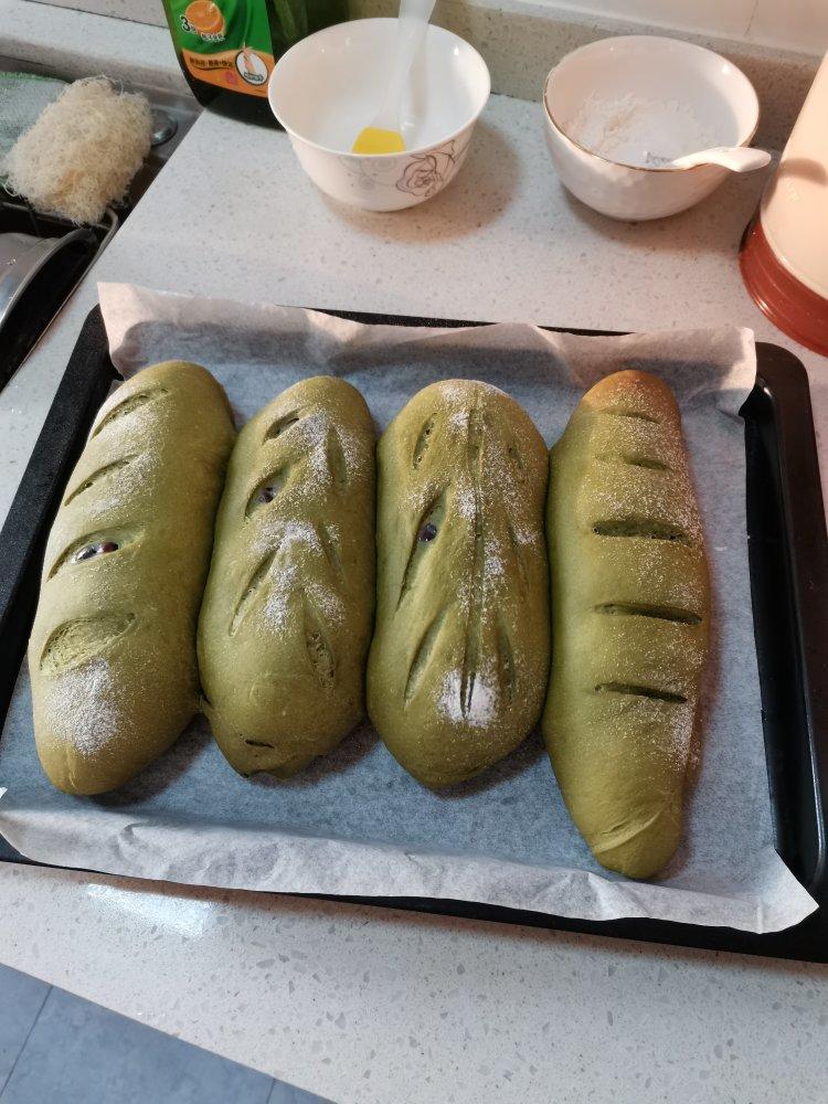 抹茶蜜豆软欧包