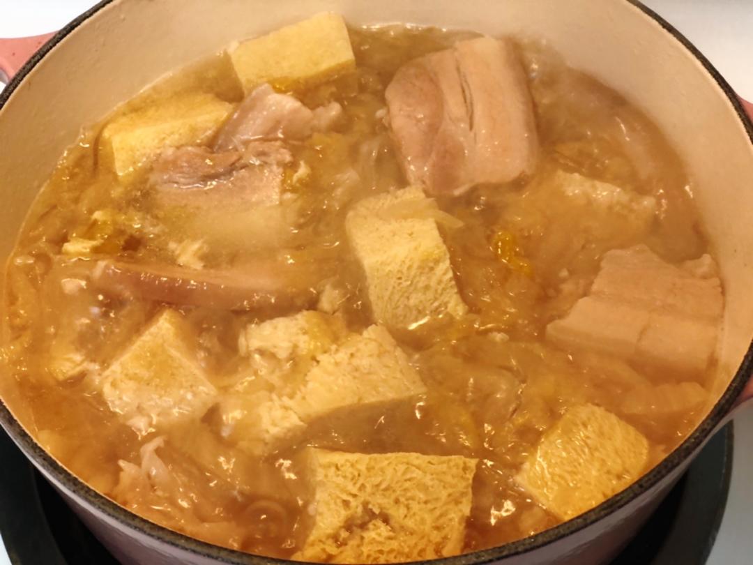 酸菜汆白肉