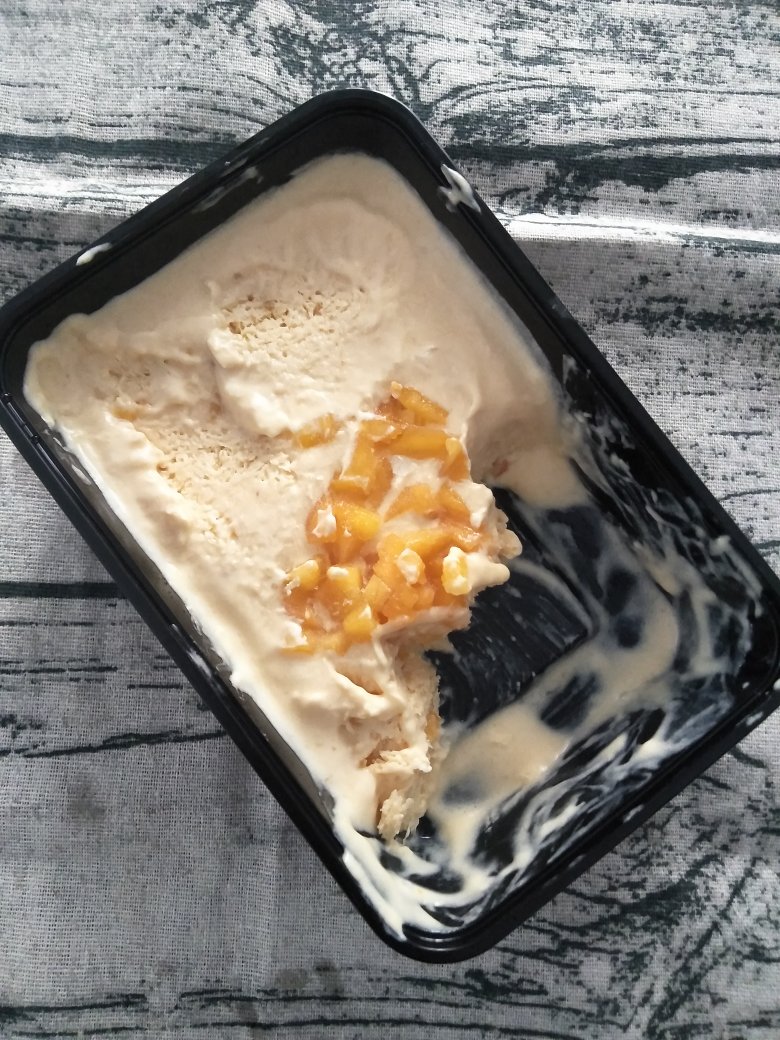 小清新的黄桃酸奶冰淇淋（无蛋黄版）