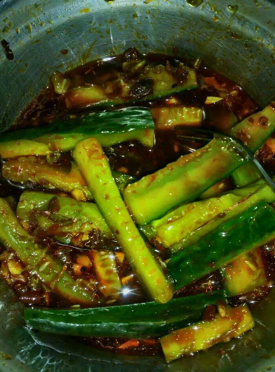 凉拌黄瓜