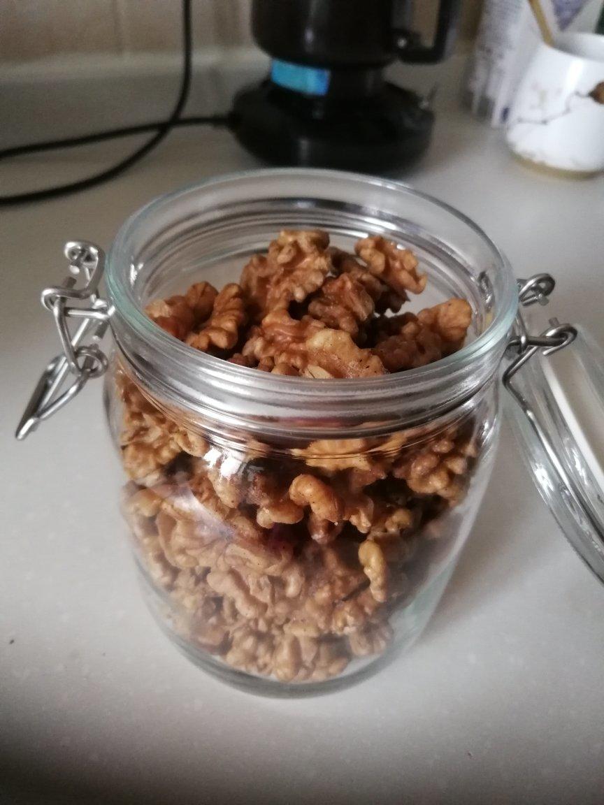 谁说减肥不能吃零食，自制减肥零食:椒盐核桃