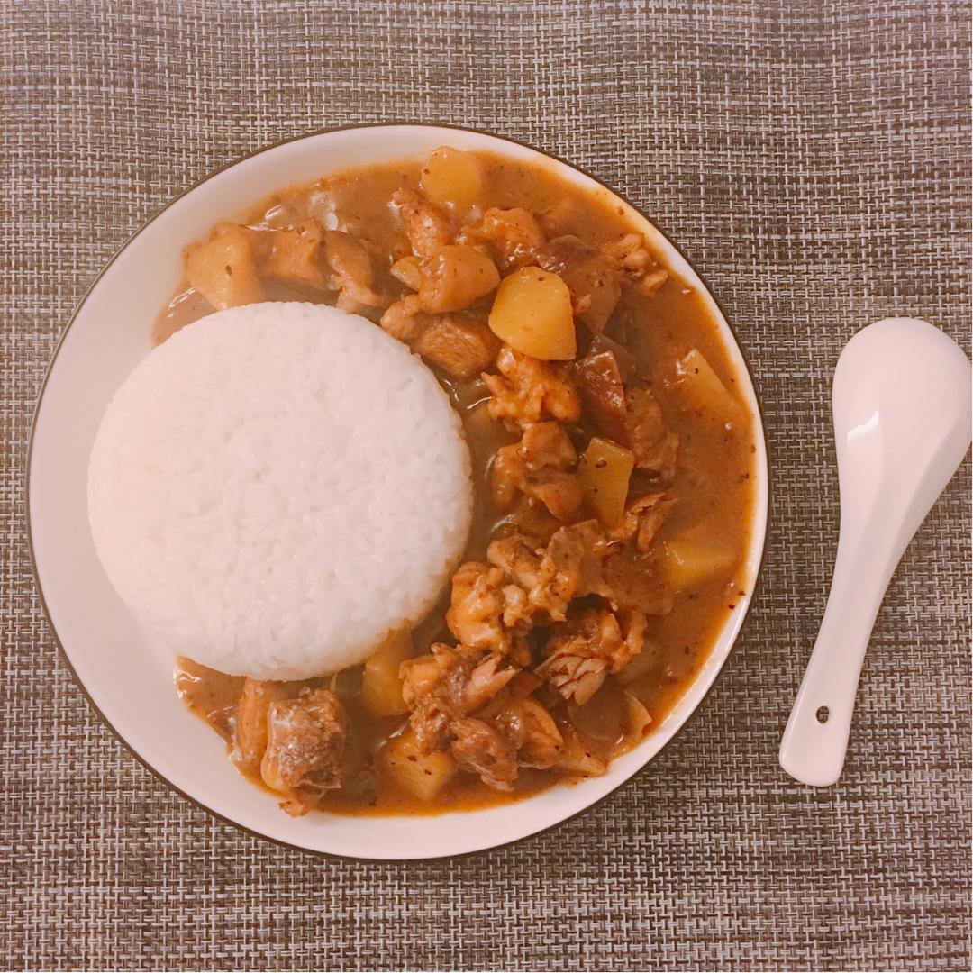 咖喱鸡肉饭