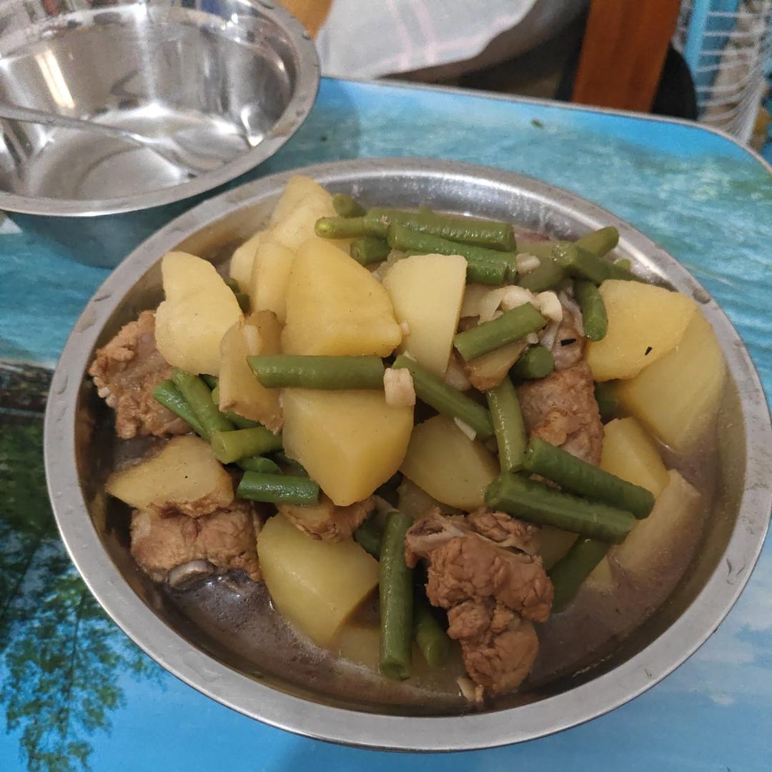 豆角土豆炖排骨