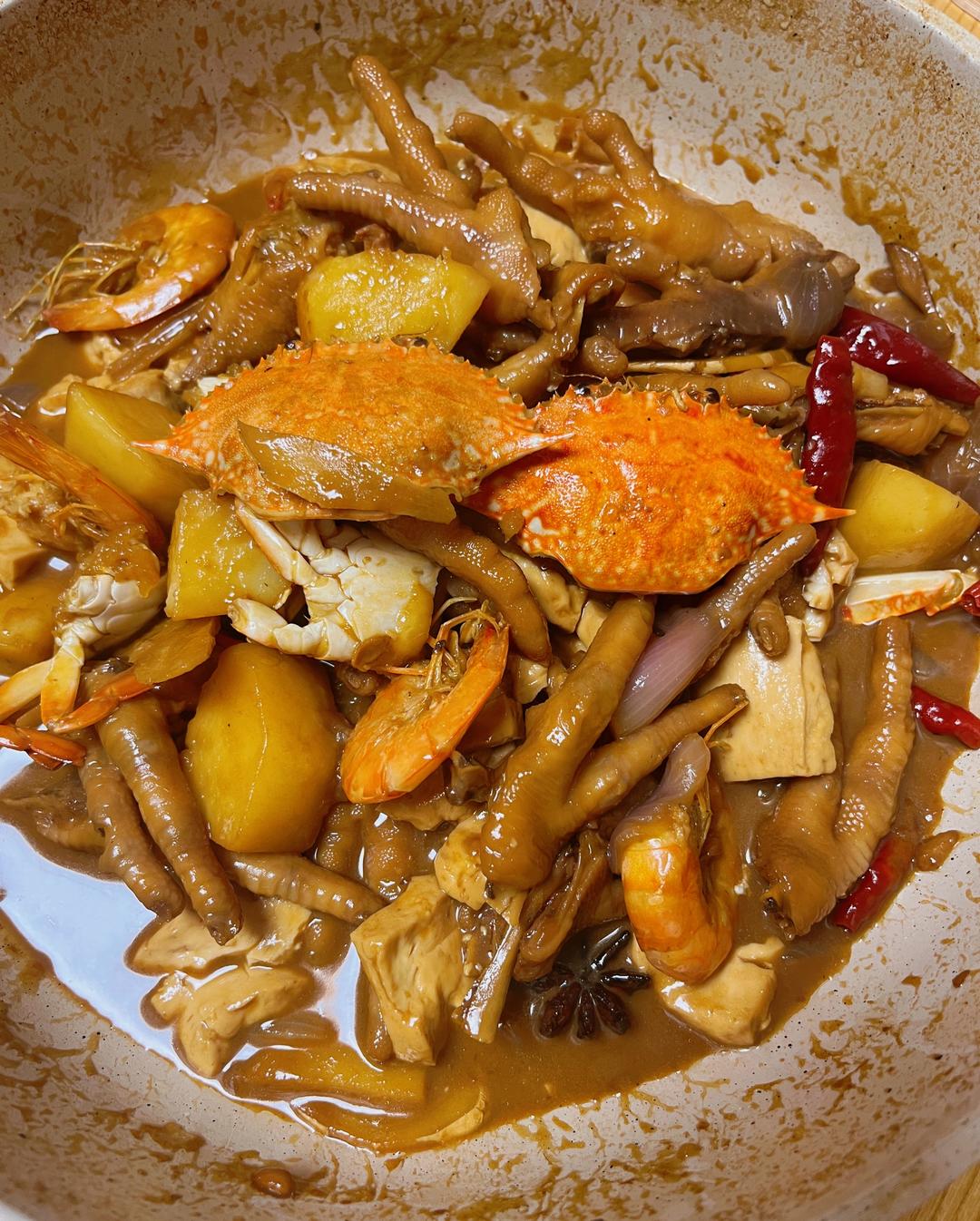 复刻胖哥俩肉蟹煲的做法