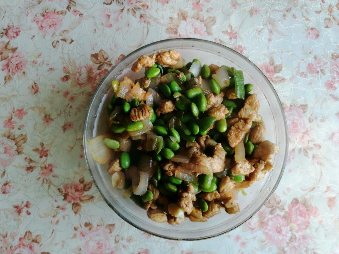 鸡肉丁虾仁