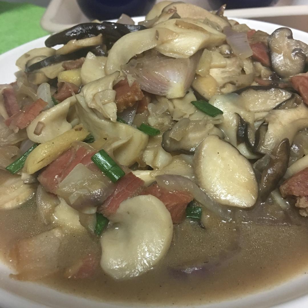 金华火腿炒双菇