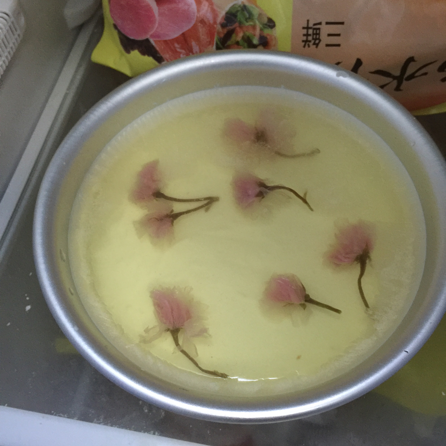 樱花彩虹慕斯蛋糕