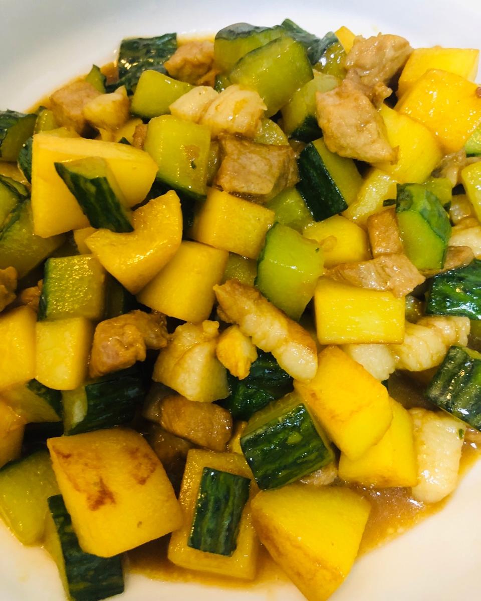 五分钟菜谱。给小孩子做的下饭神器♛炒三丁