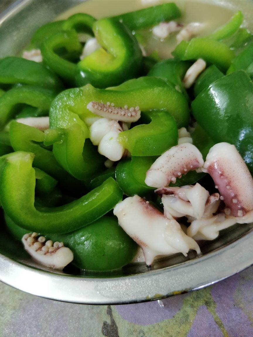 青椒炒鲜鱿