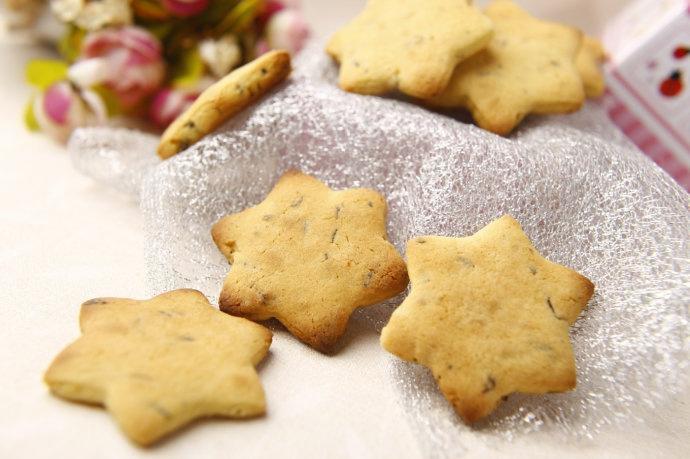 薰衣草饼干的做法