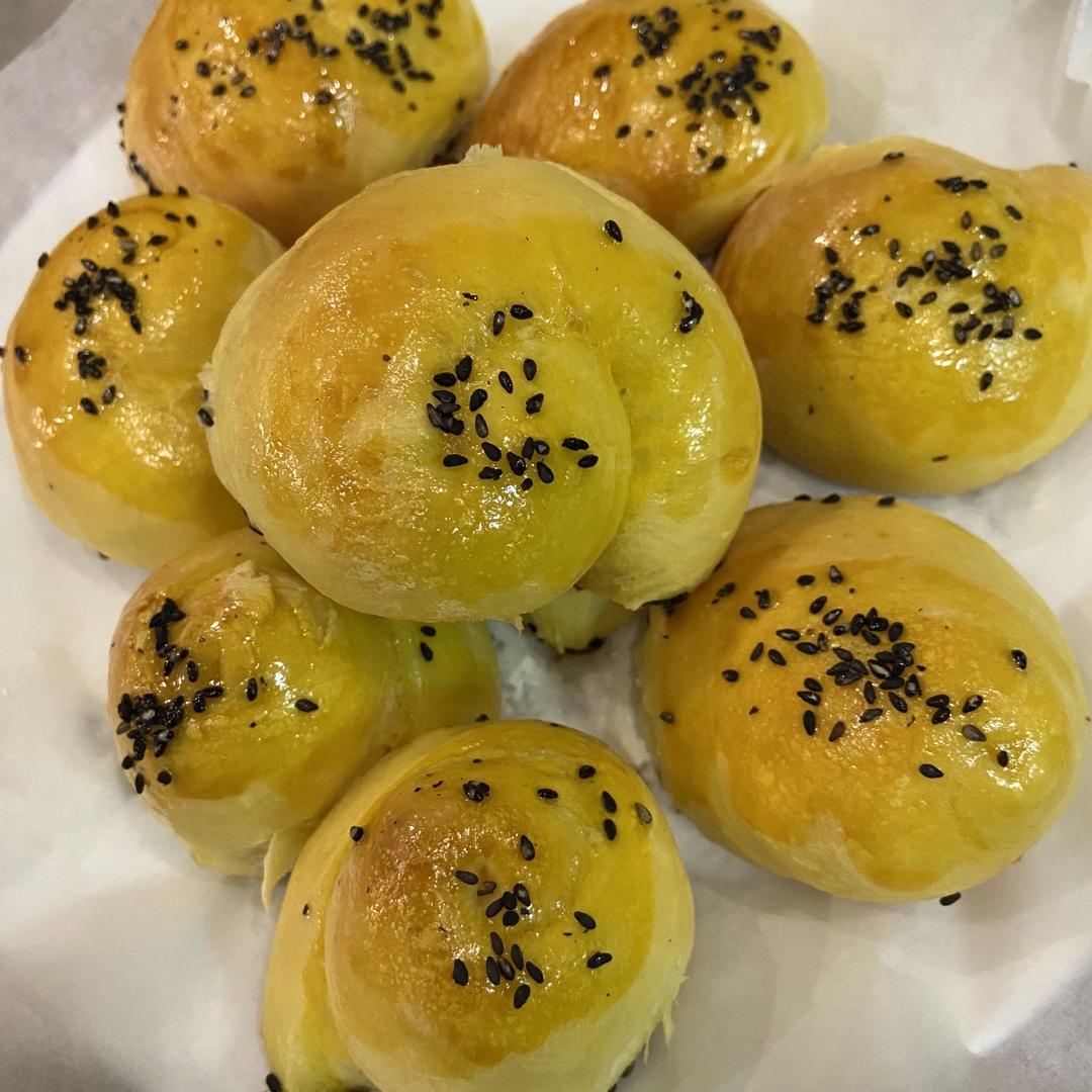 脆底蜂蜜小面包