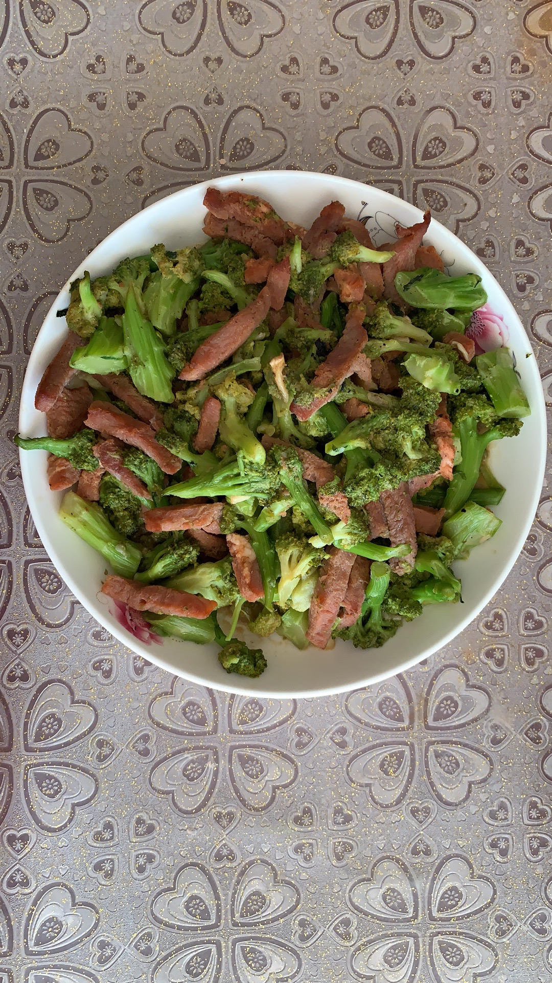 牛肉炒西兰花（可做健身餐）