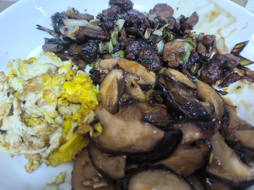 香菇这样炒比肉都好吃😋素炒香菇