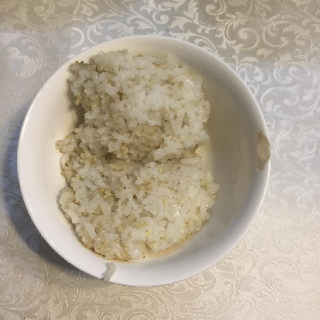 香喷喷的米饭，不配菜都很赞