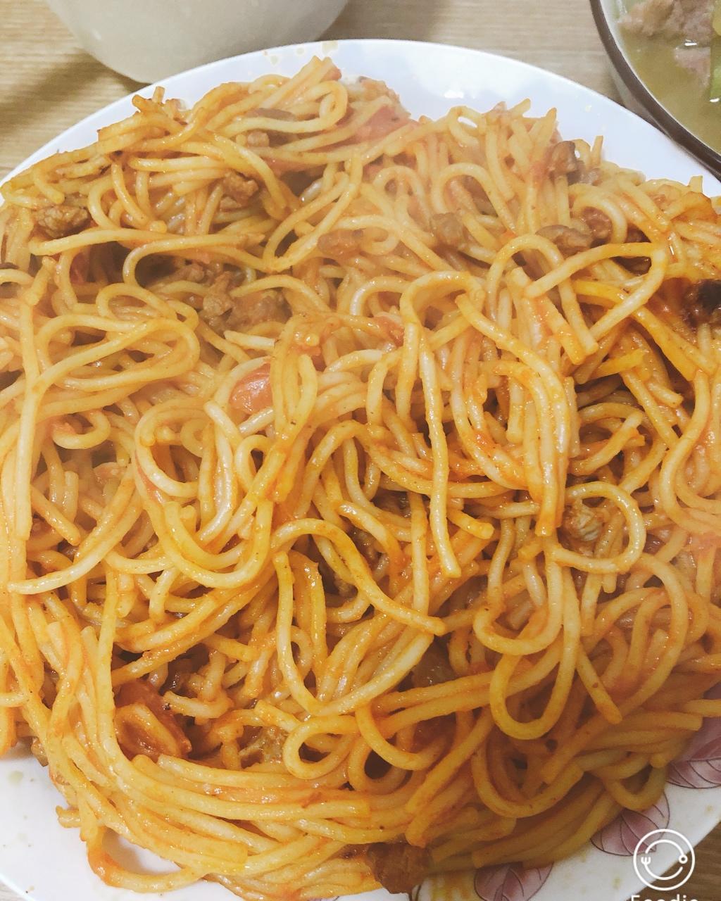 番茄肉酱意大利面