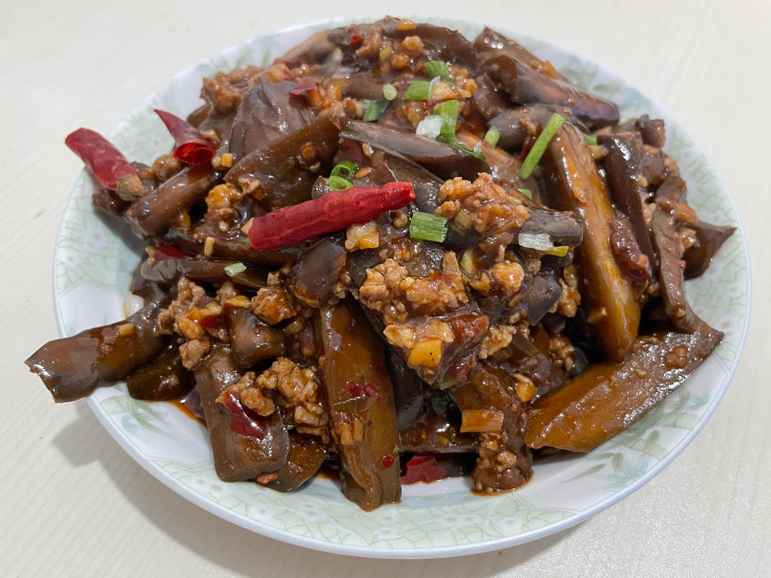 开胃下饭菜！巨简单的家常鱼香茄子煲
