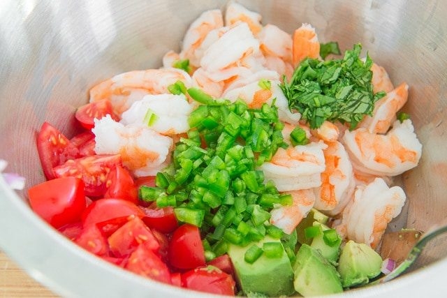 牛油果虾仁沙拉（Shrimp Avocado Salad）的做法 步骤3