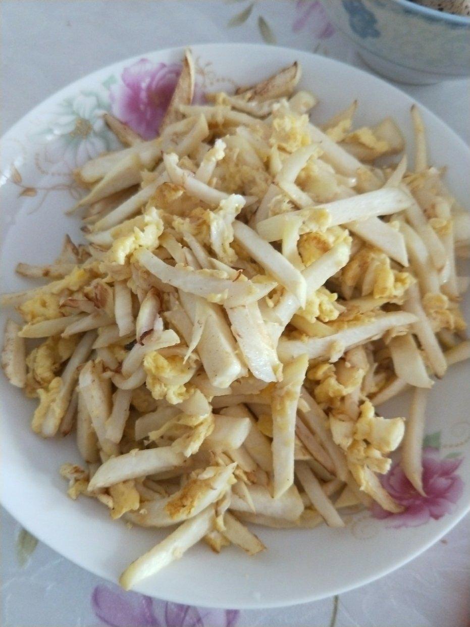 茭白丝炒蛋