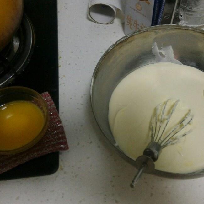轻乳酪蛋糕的做法 步骤4