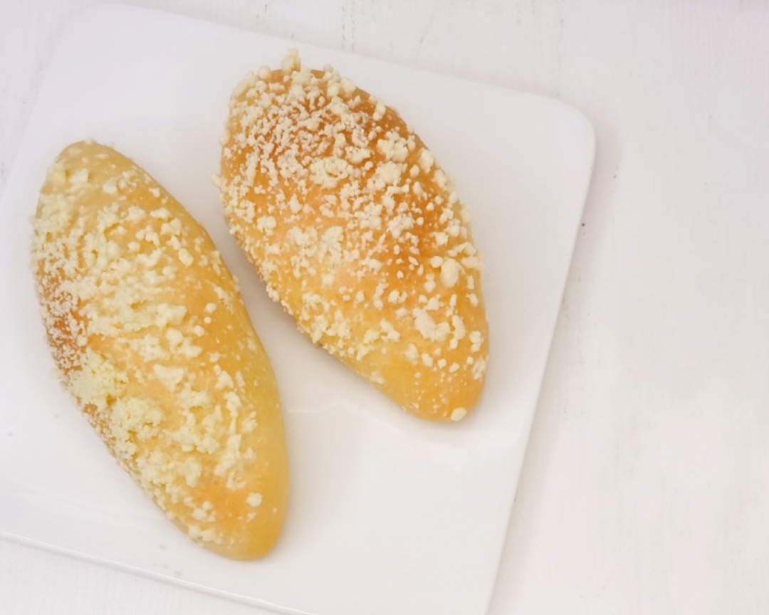 咸蛋黄芋泥酥粒面包的做法