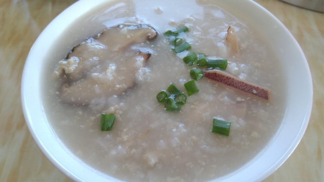 香菇滑鸡粥