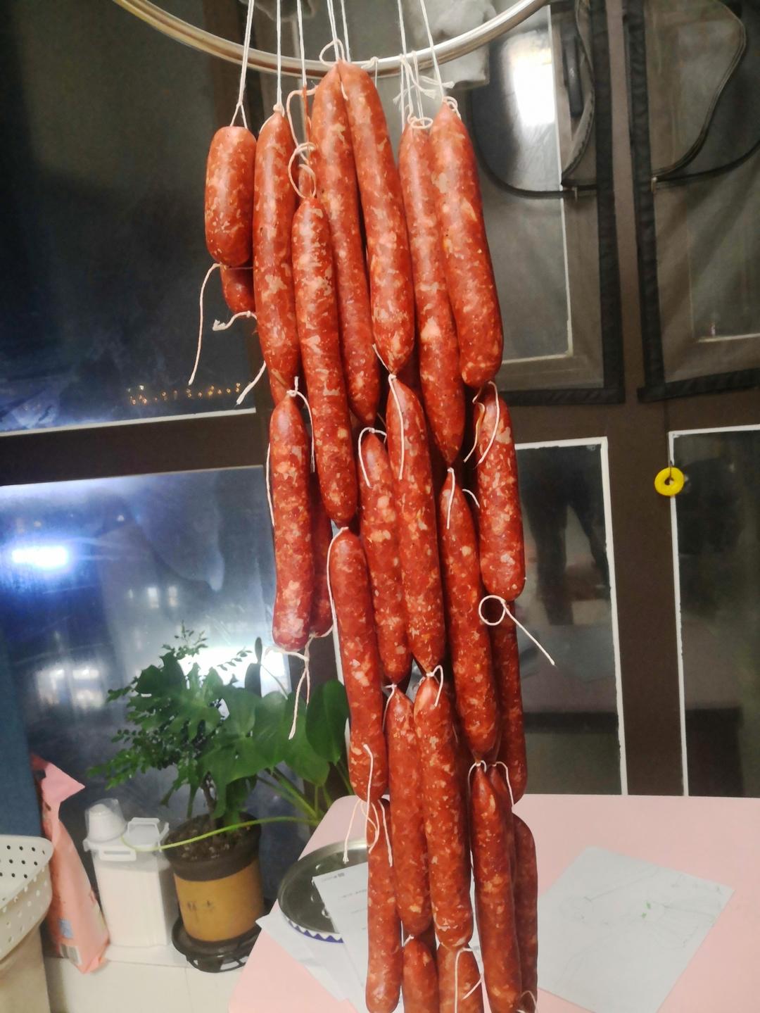 自制黑椒风味脆皮肠--多图详解手工灌肠