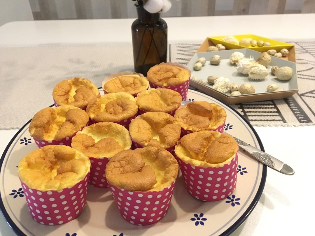 北海道戚风杯子蛋糕