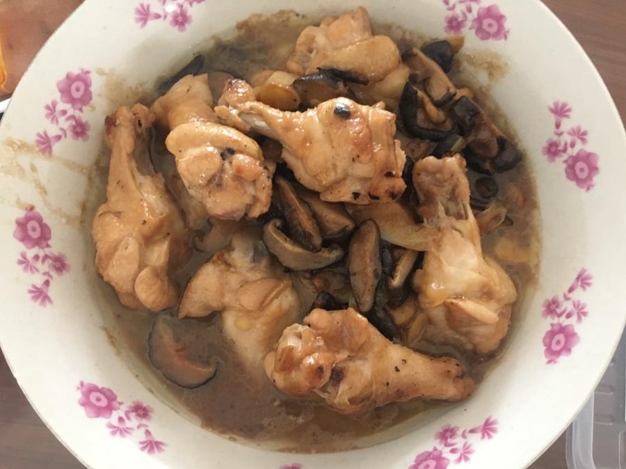 香菇蒸鸡，随便做做都好吃的菜~