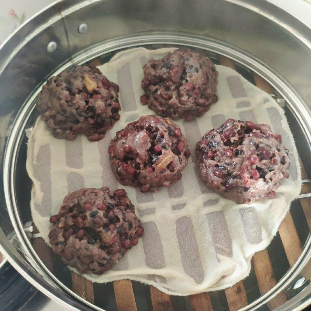网红粘豆包：蜜豆红枣粘豆包
