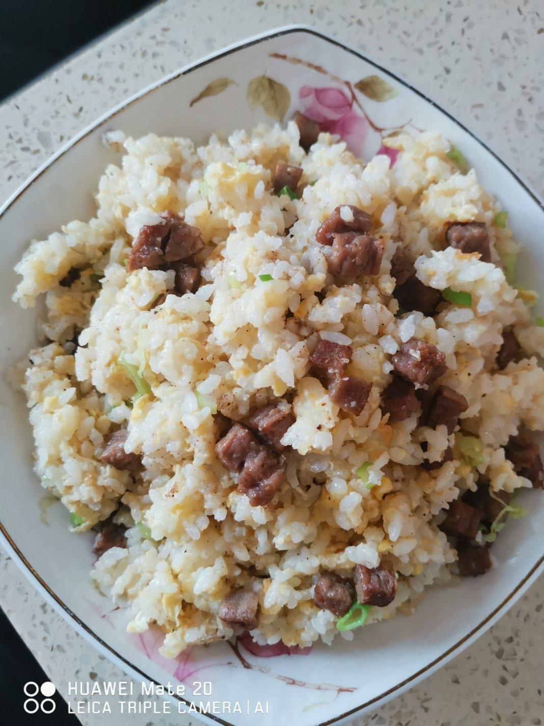 西红柿鸡蛋炒米饭