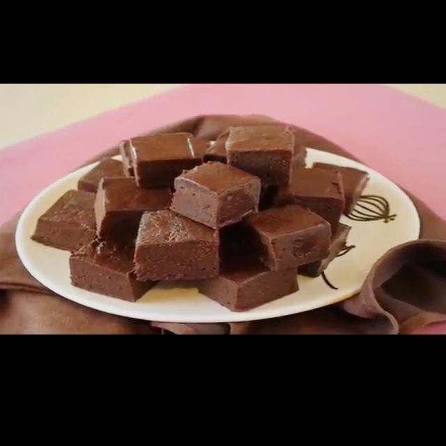 5分钟甜点之巧克力软糖-微波炉版 chocolate fudge的做法