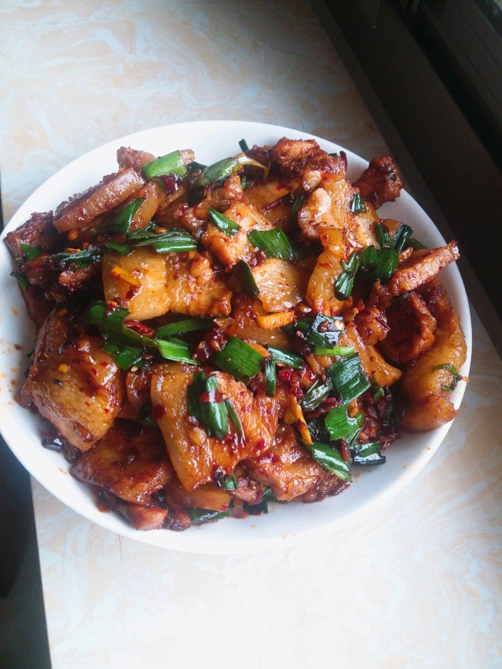 年夜饭必做-蒜苗回锅肉
