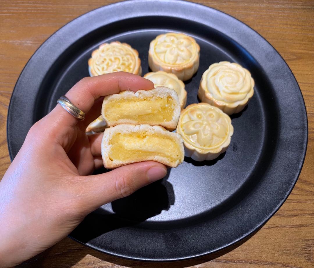 超详细图解版--流心奶黄月饼