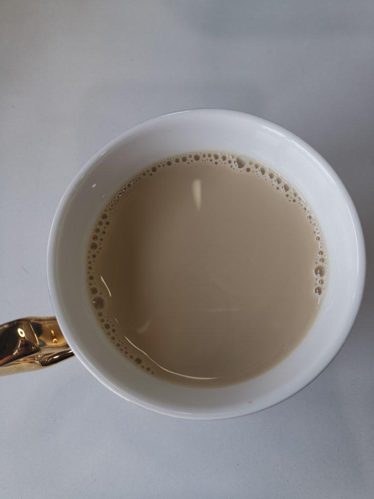 港式奶茶——一次用掉一整罐黑白淡奶