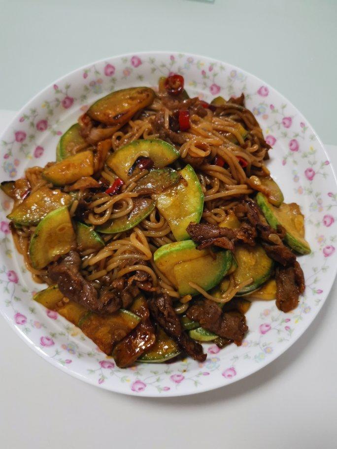 江西米粉～牛肉炒粉