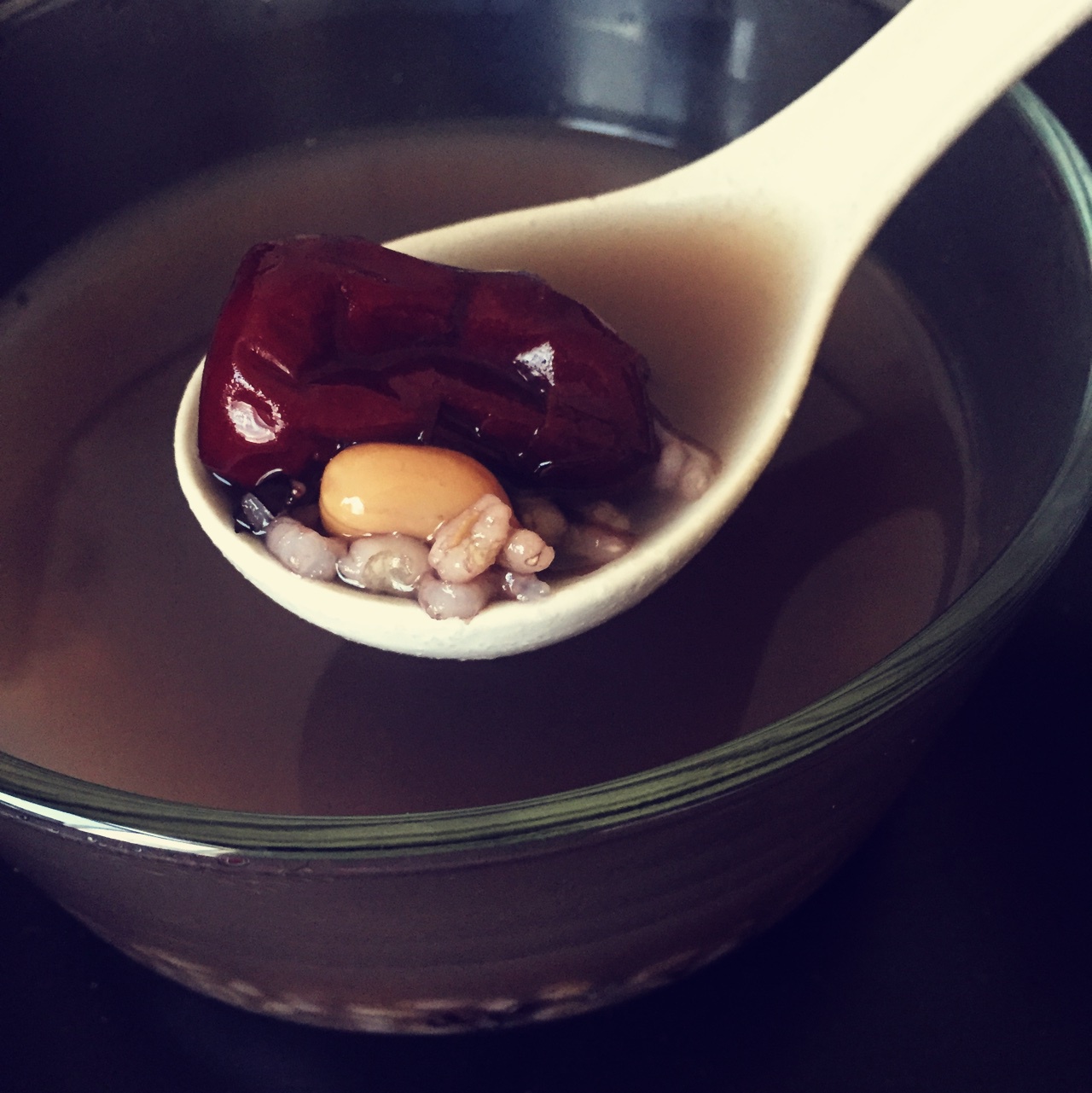 黑米薏米红枣粥