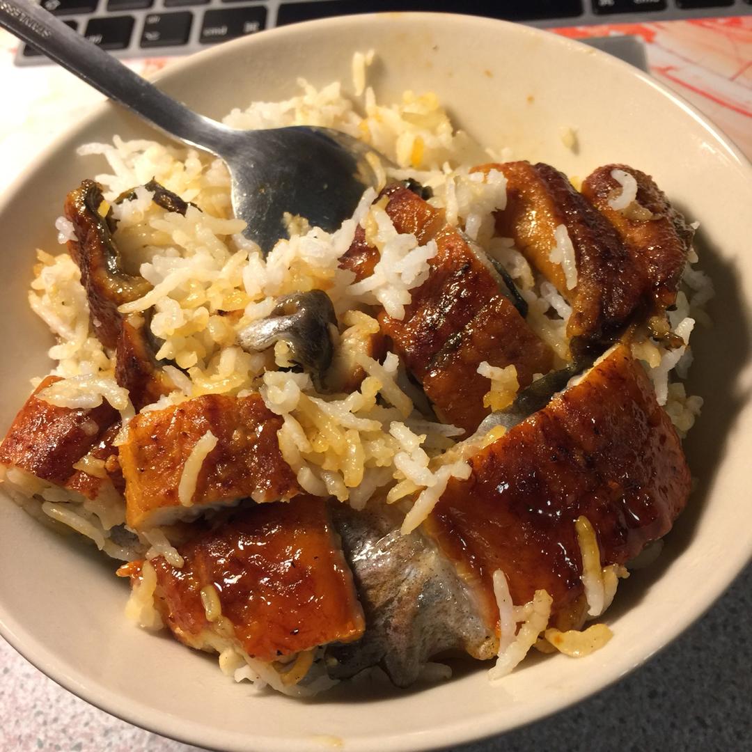 蒲烧鳗鱼饭
