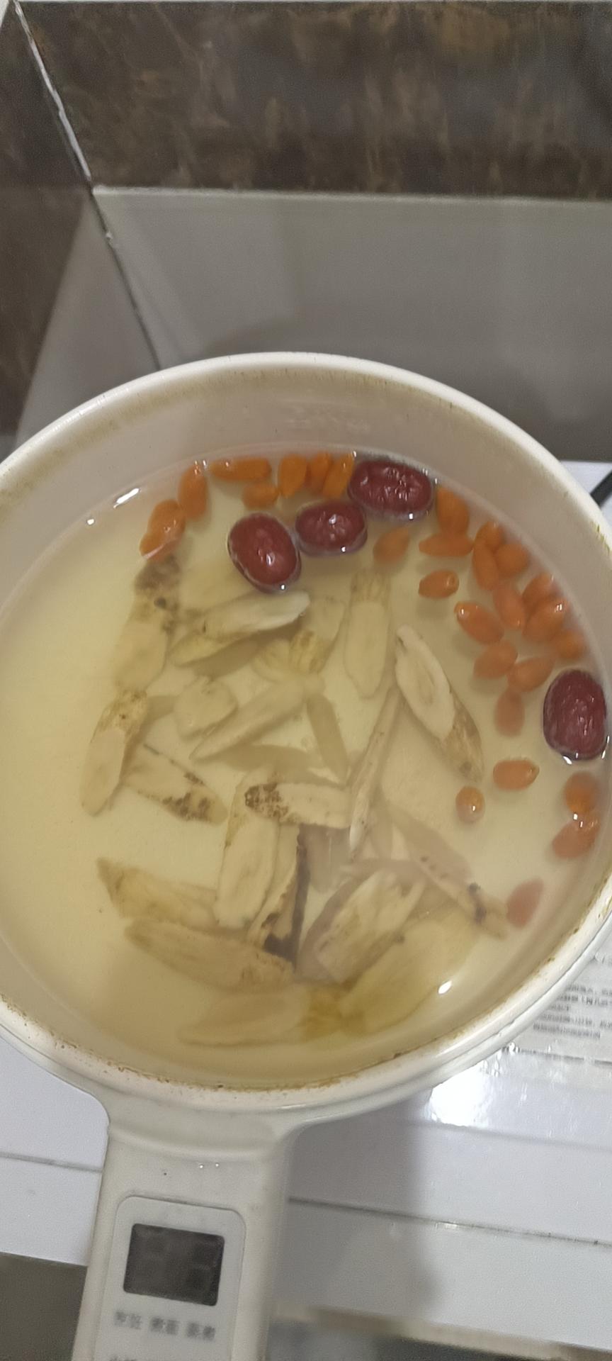 养生壶 黄芪红枣枸杞气血茶