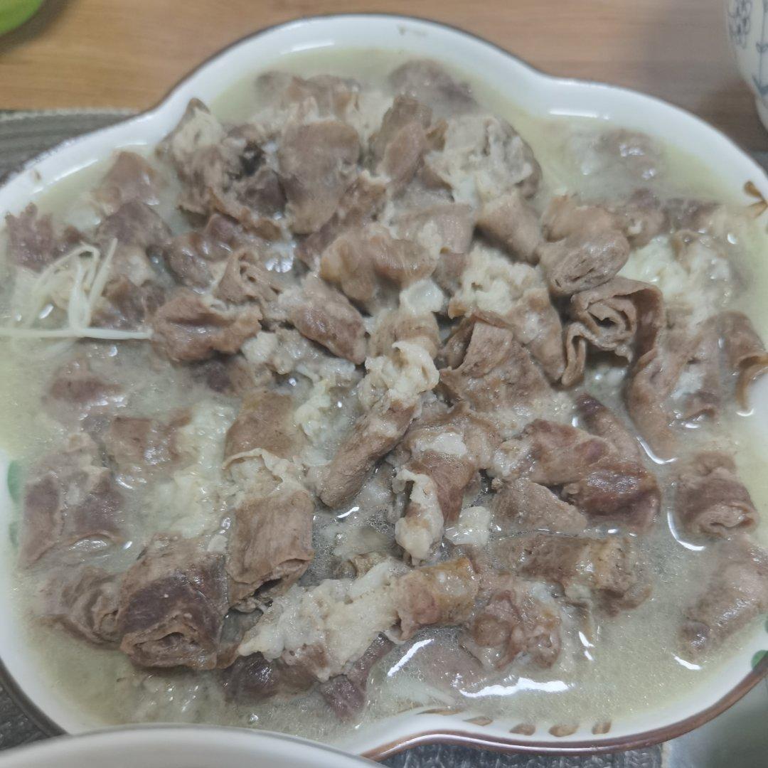 酸汤肥牛