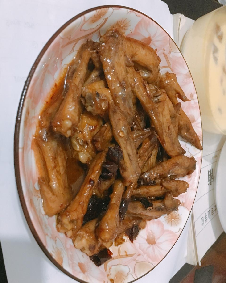 夏日里的下酒小菜—红烧鸡翅尖