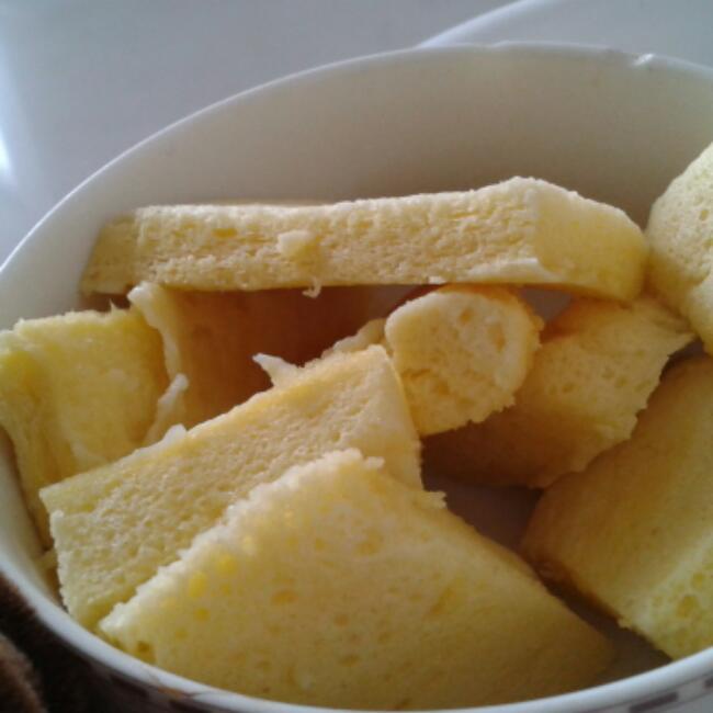 不用烤箱做烘焙【微波炉蛋糕卷】