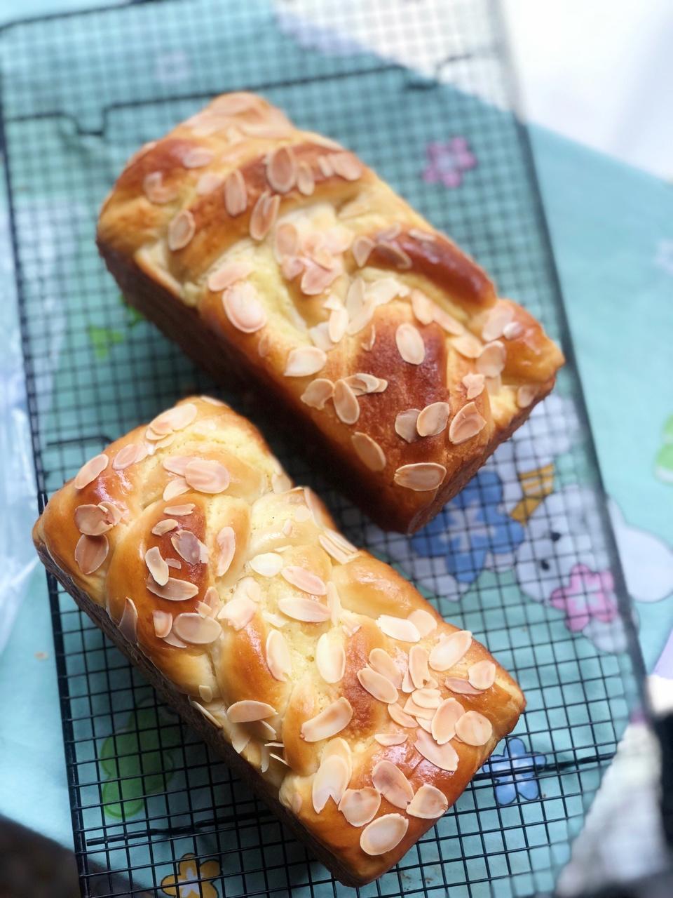 杏仁奶油吐司