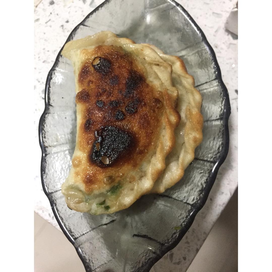 和面不粘手的韭菜盒子（附捏花边）【独家】