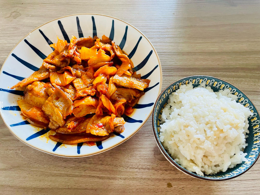 酸辣下饭的五花肉炒泡菜