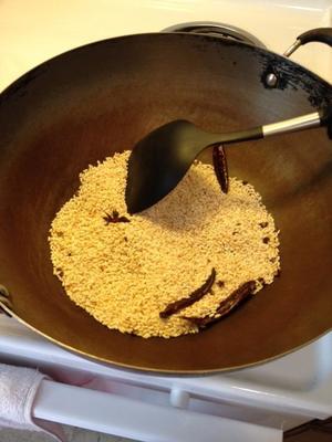蒸肉米粉的做法 步骤2