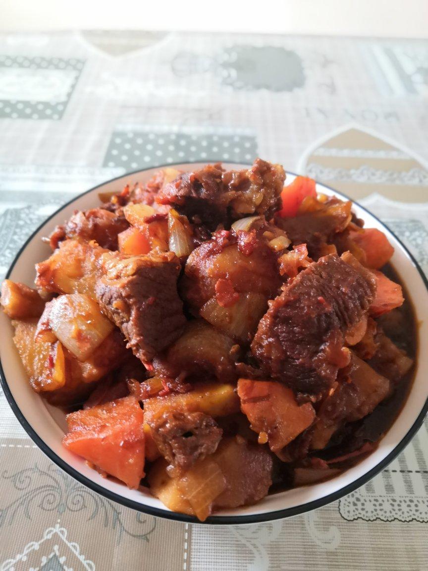 一个话唠包教包会的香浓红烩牛腩