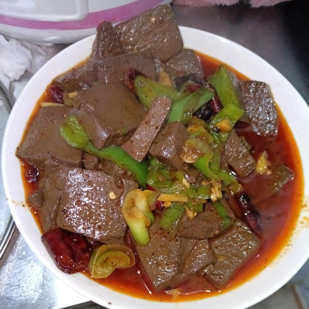麻辣鸭血