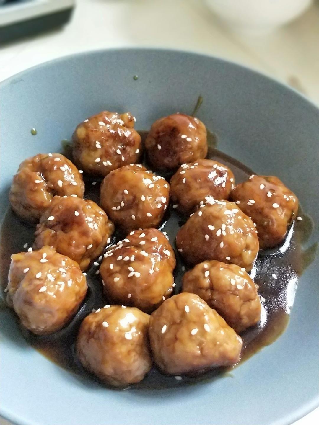 casper妈妈做的家常糖醋小肉丸