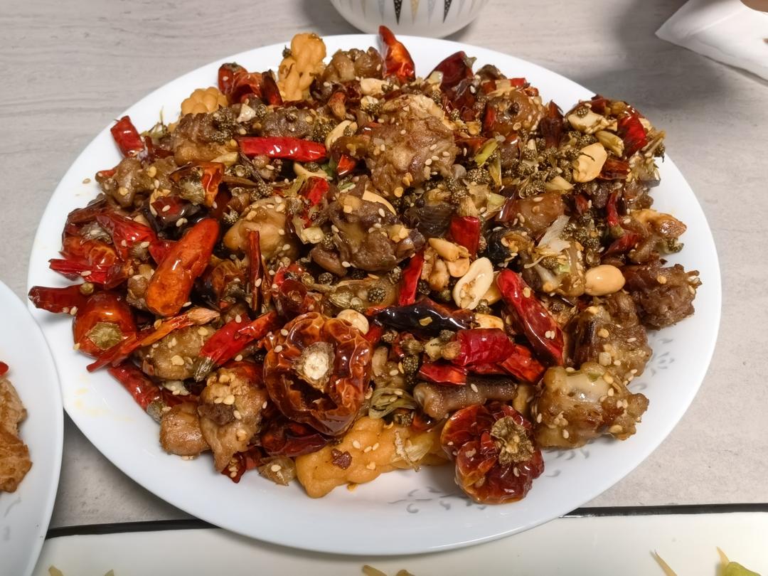 厨师长教你：“辣子鸡”的正宗做法，满满的干货快收藏吧